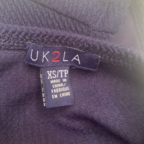 Dark blue cross crop  top size xs UK2LA - Picture 8 of 8